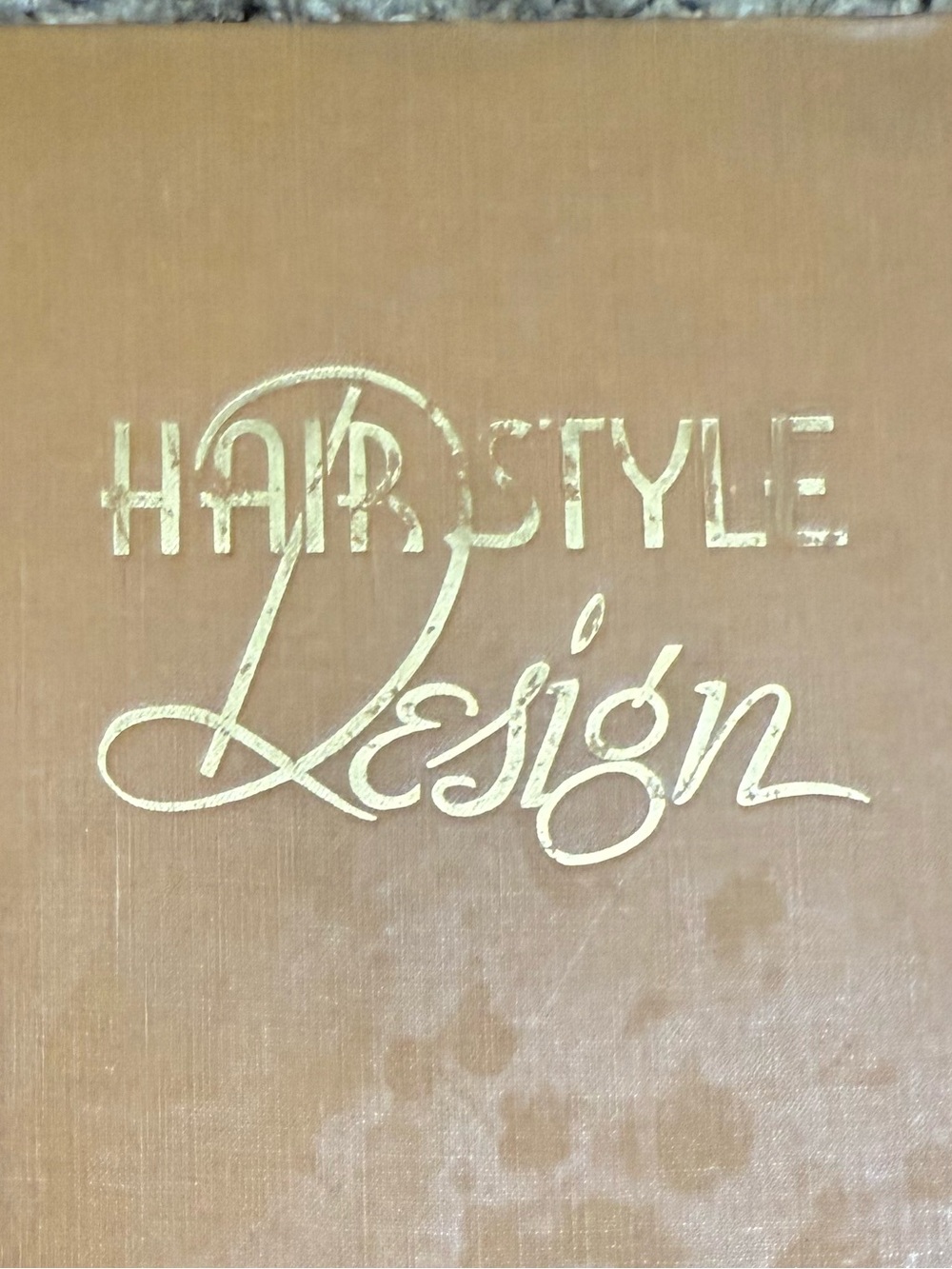 Vintage book hairstyle design - Picture 2 of 5